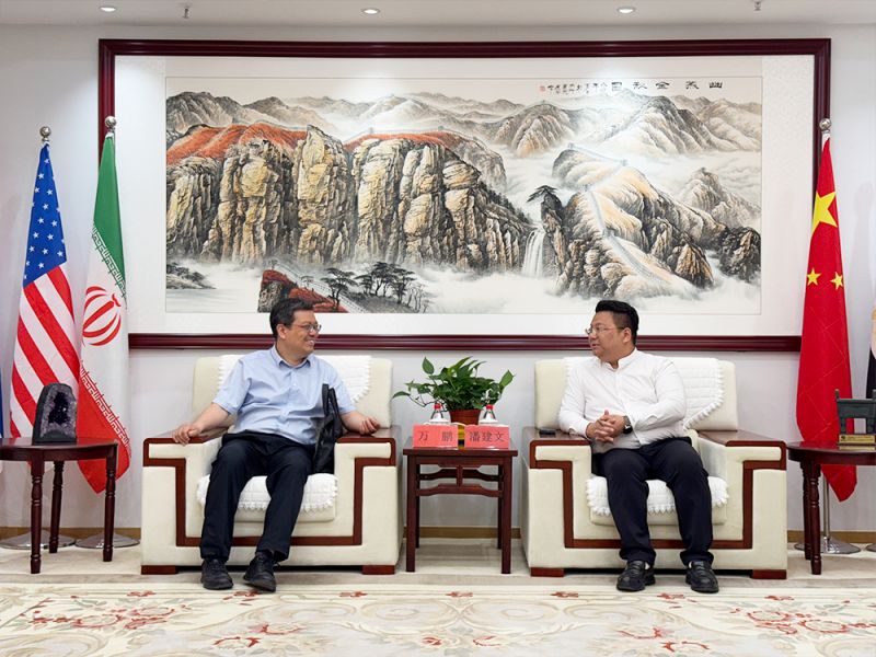 深化产学研融合|红旗区委常委、组织部部长万鹏,区人社局局长许娟一行赴乾坤环保调研人才建设工作